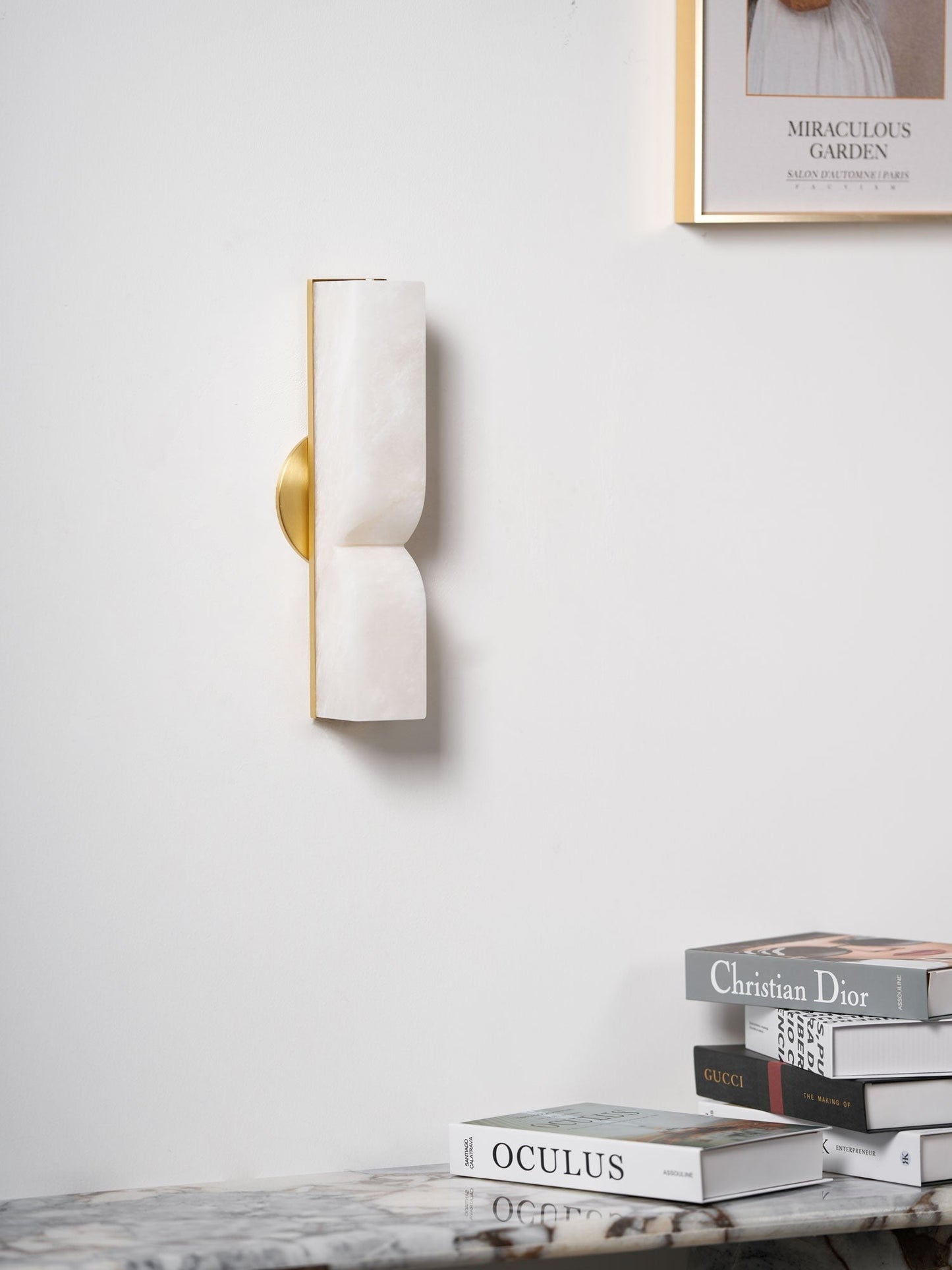 Alabaster Essence Vertical Wall Sconce