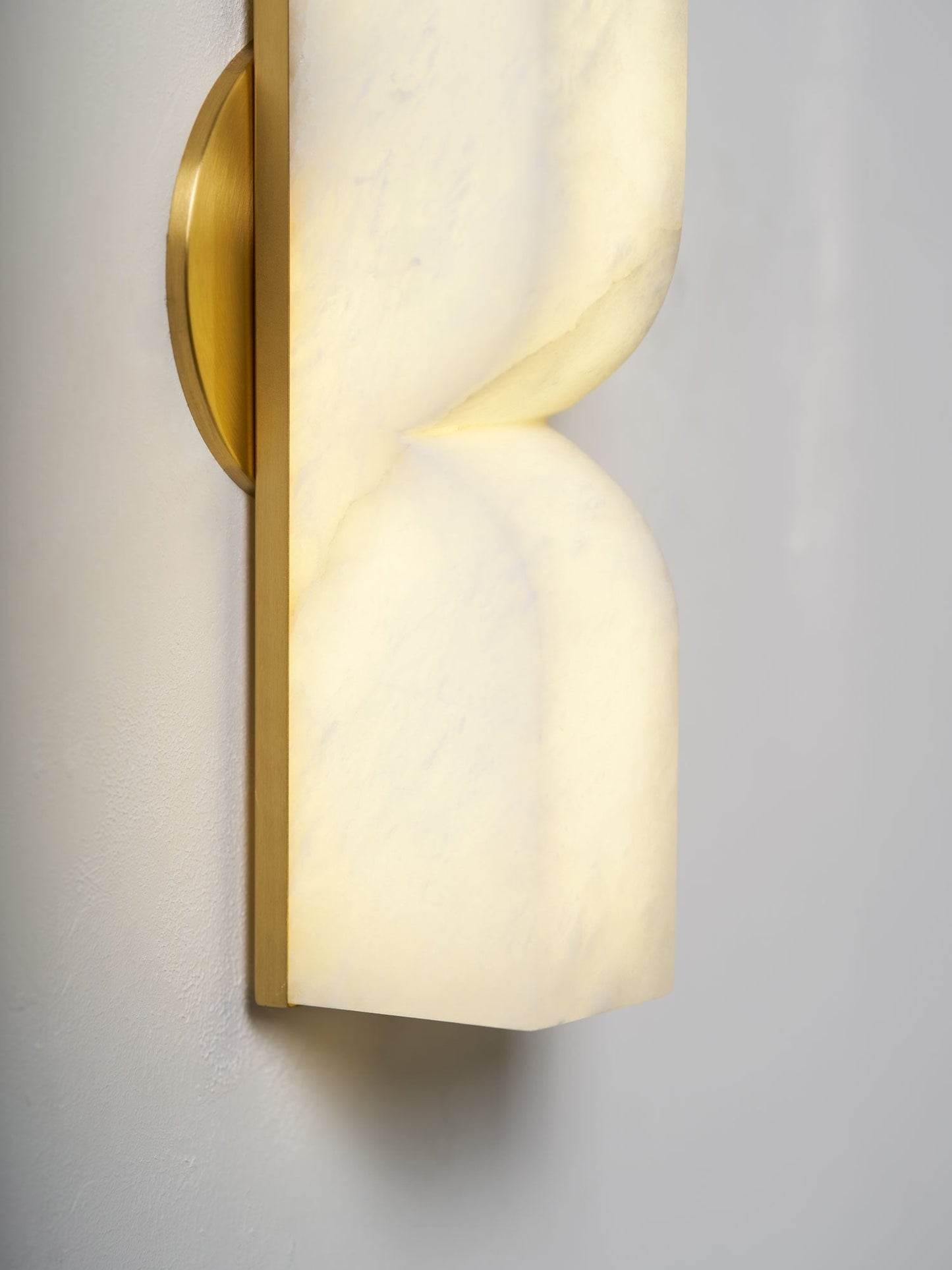 Alabaster Essence Vertical Wall Sconce