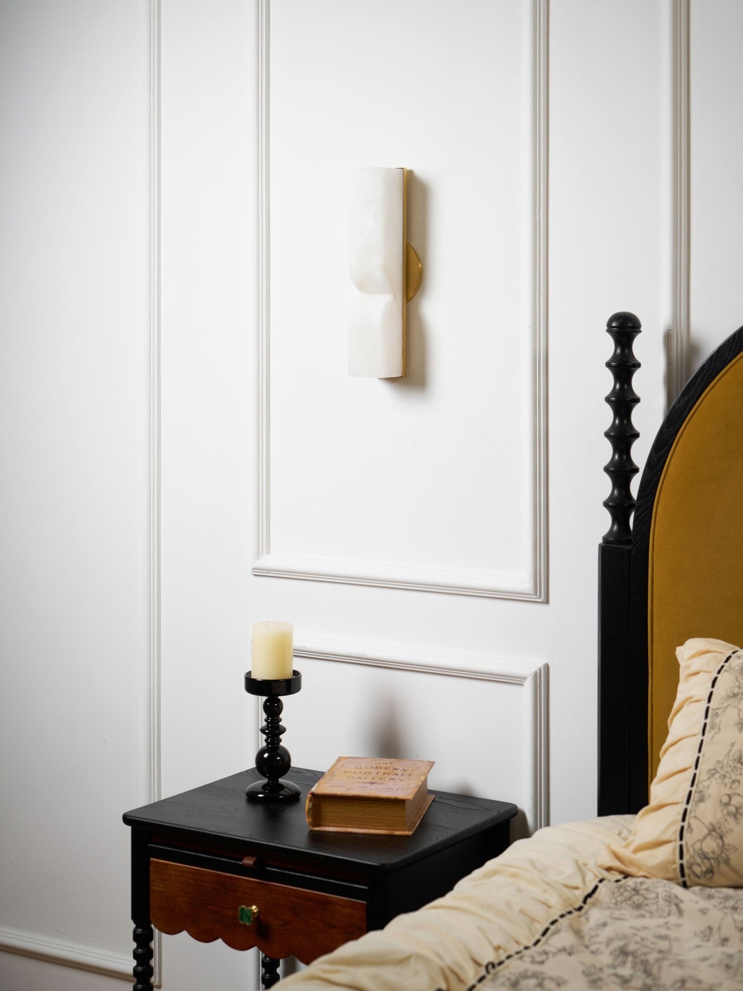 Alabaster Essence Vertical Wall Sconce