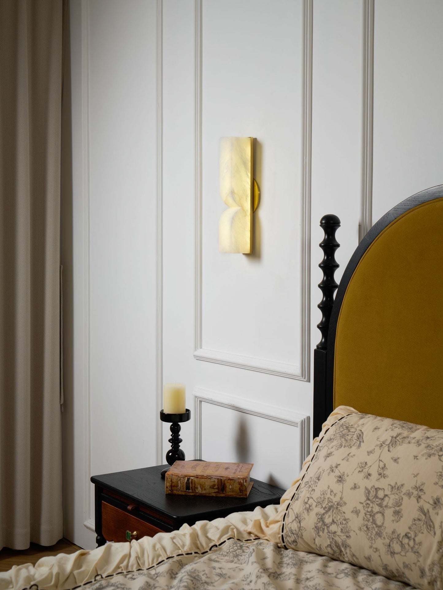 Alabaster Essence Vertical Wall Sconce