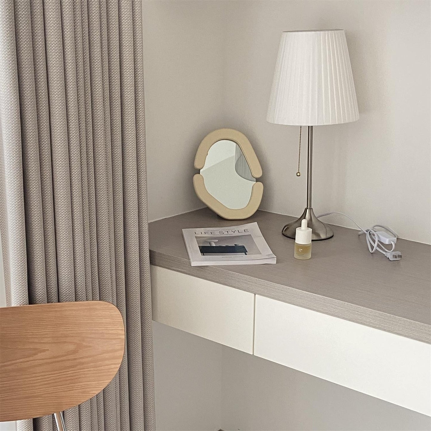 Arstid Classic Column Table Lamp