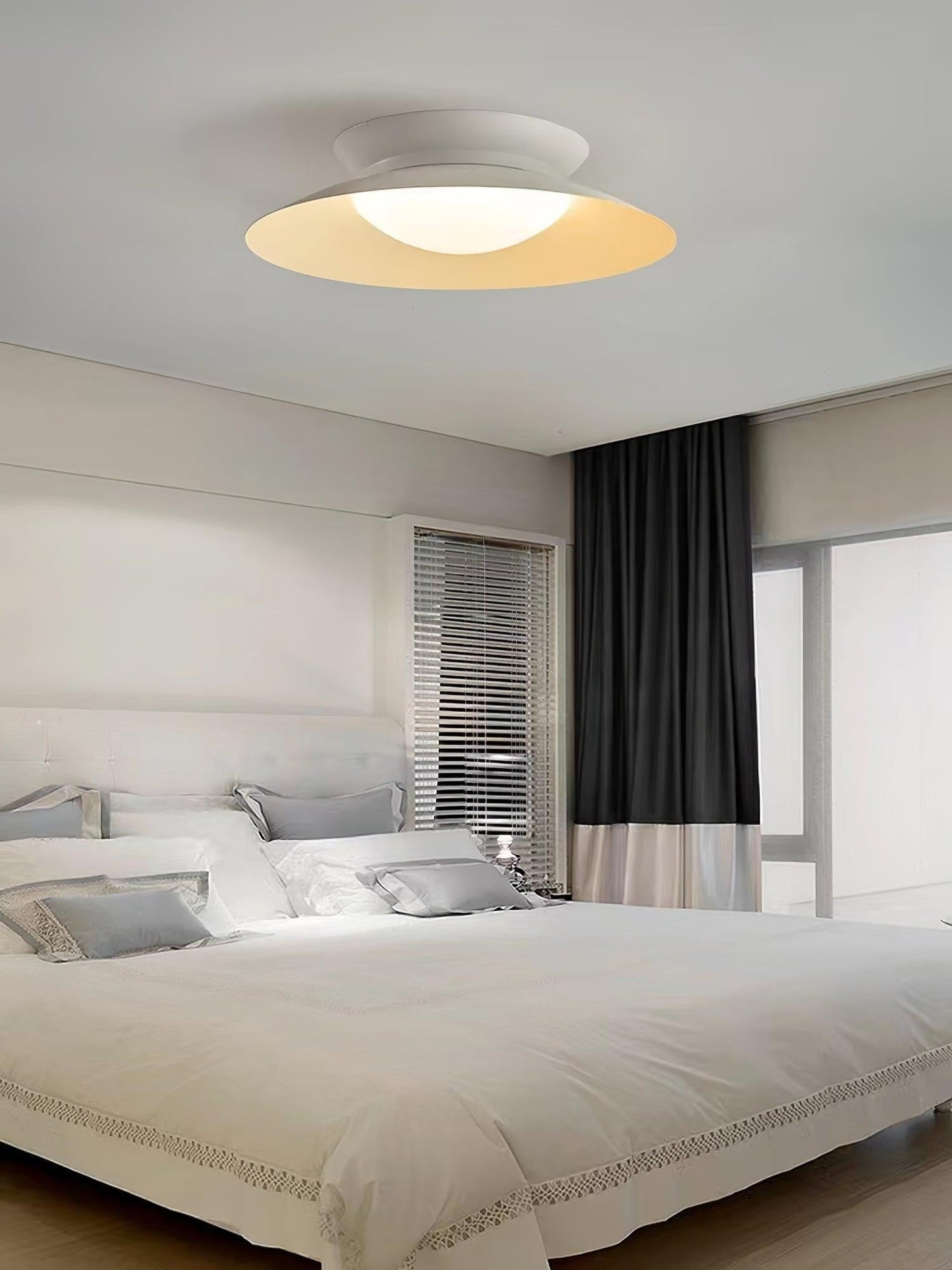 Cetra Minimal Disc Ceiling Light