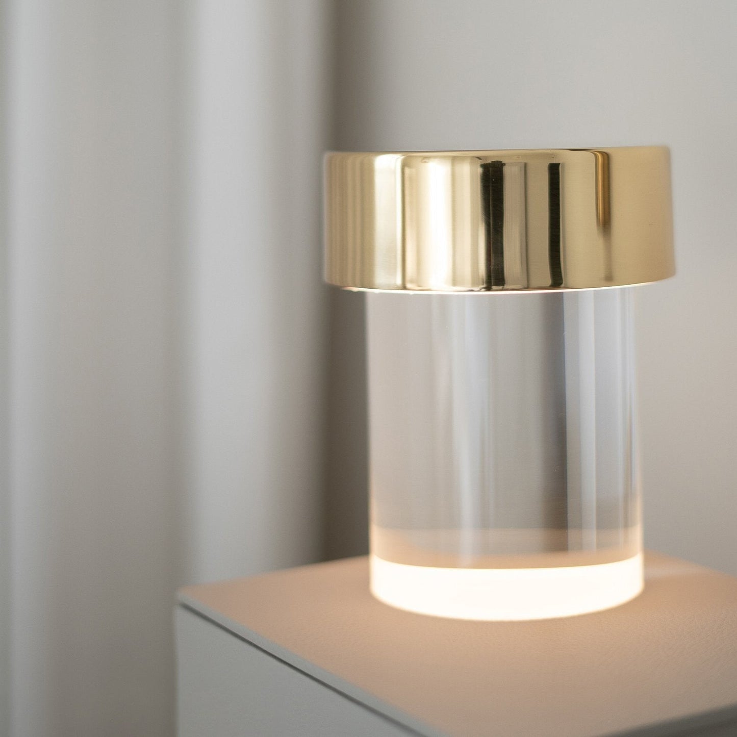 Column Glow Portable Glass Table Lamp