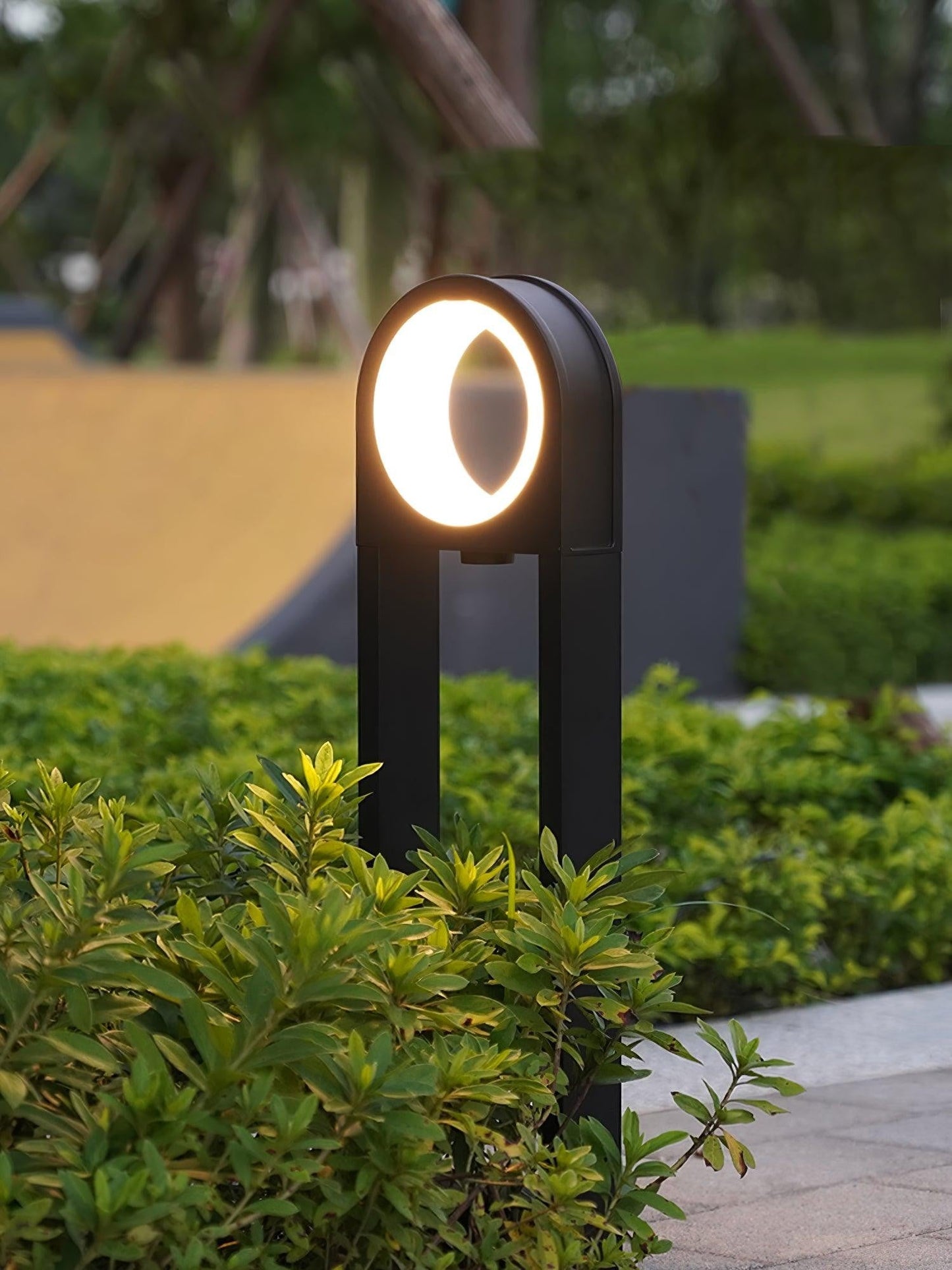 Molde Modern Garden Bollard Light