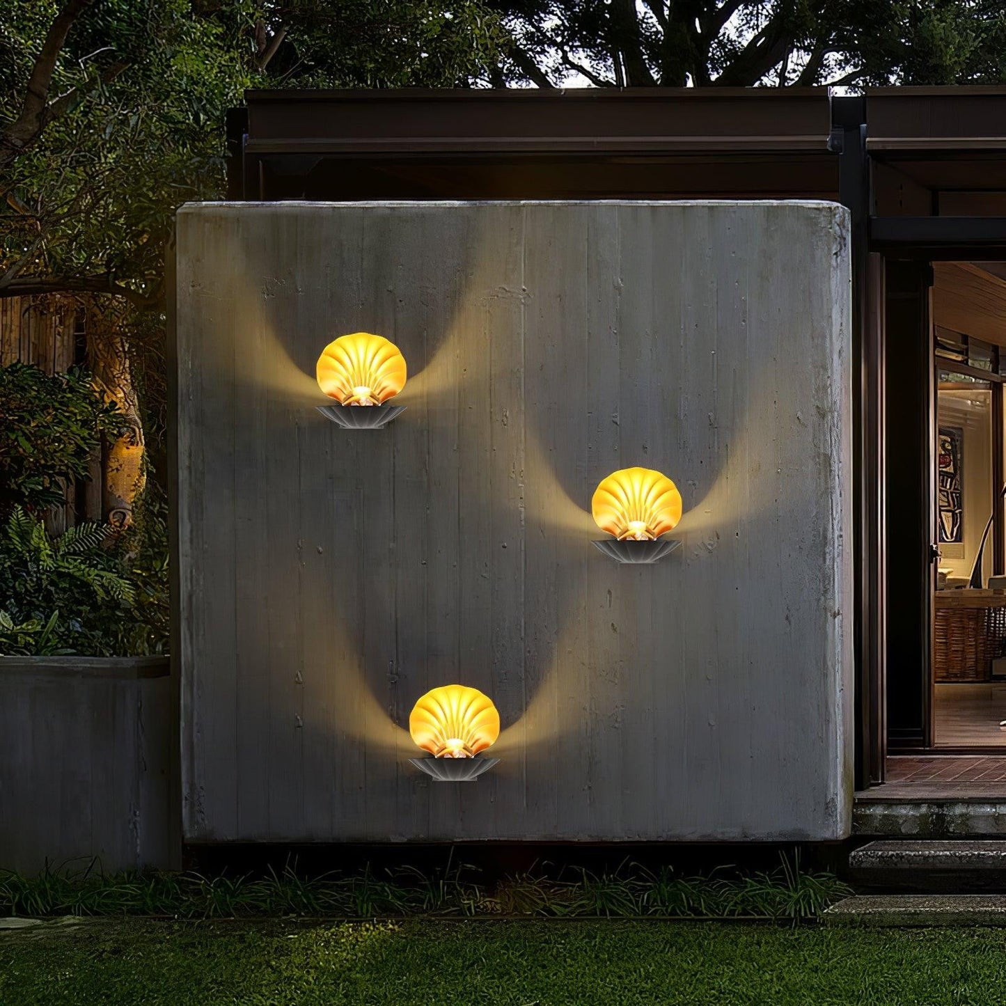 Pearl Shell Sculpted Wall Light