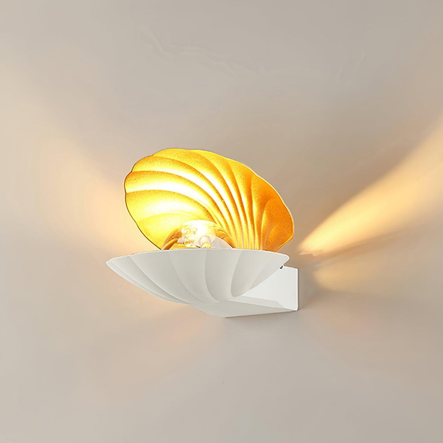Pearl Shell Sculpted Wall Light