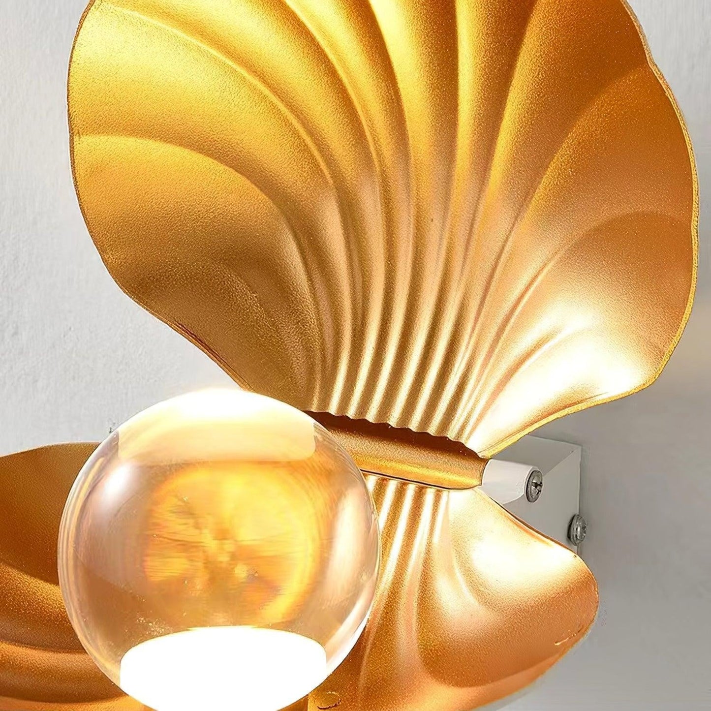 Pearl Shell Sculpted Wall Light