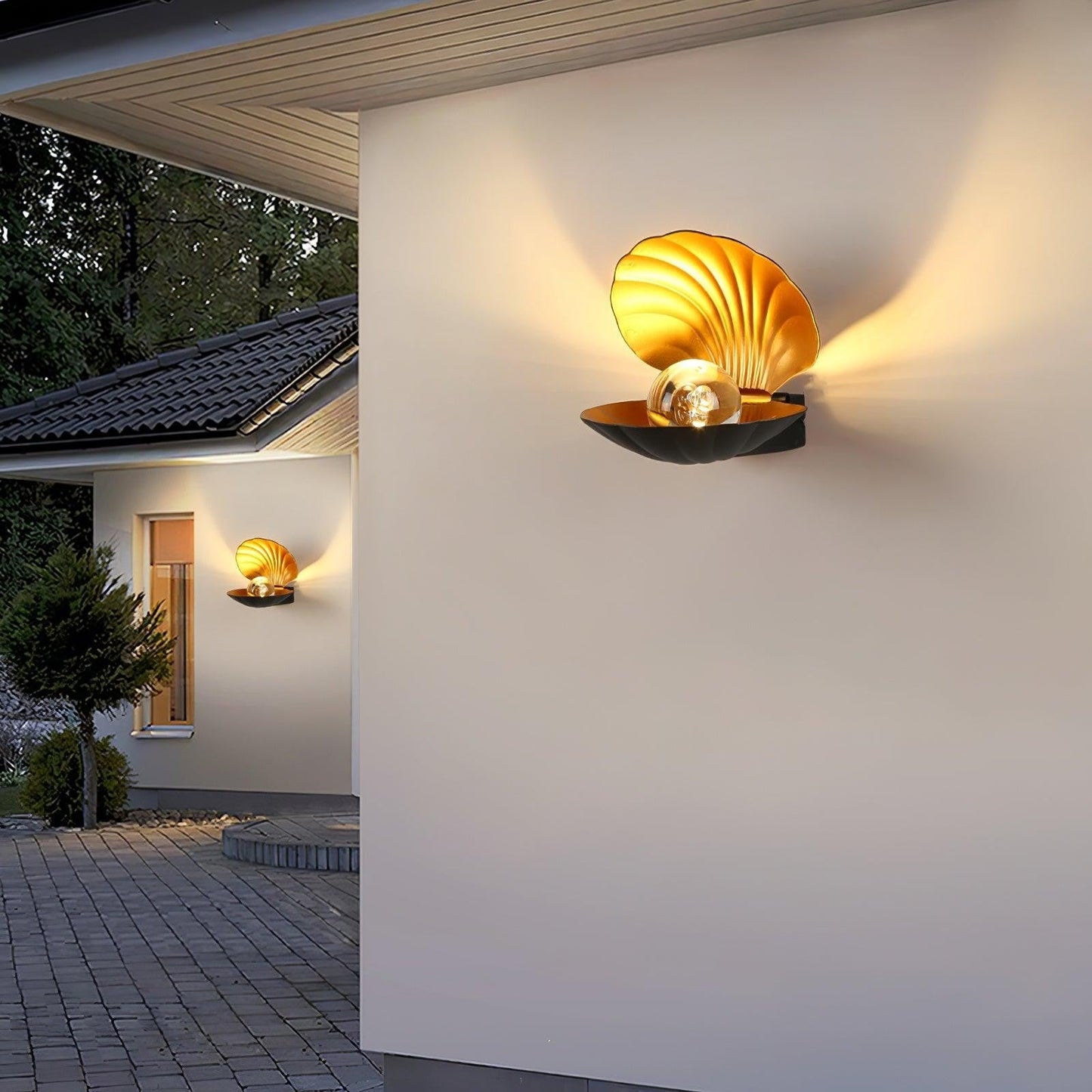 Pearl Shell Sculpted Wall Light